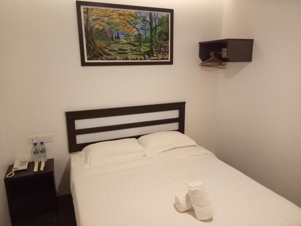 Hotel Sri Bernam Sabak Bernam Esterno foto