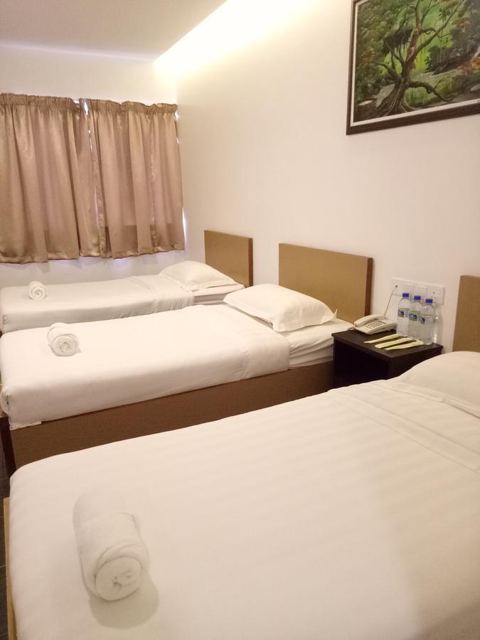 Hotel Sri Bernam Sabak Bernam Esterno foto