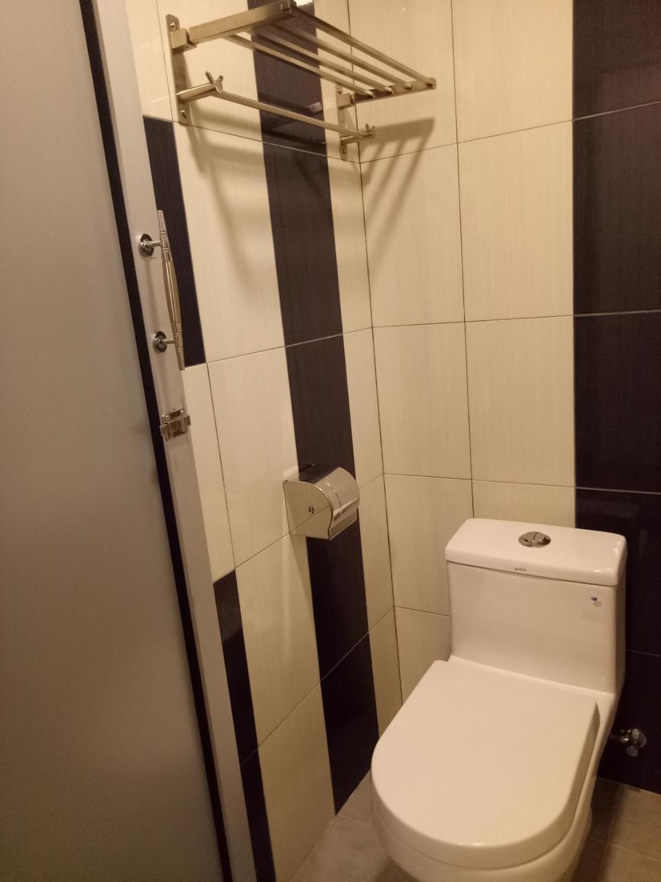 Hotel Sri Bernam Sabak Bernam Esterno foto