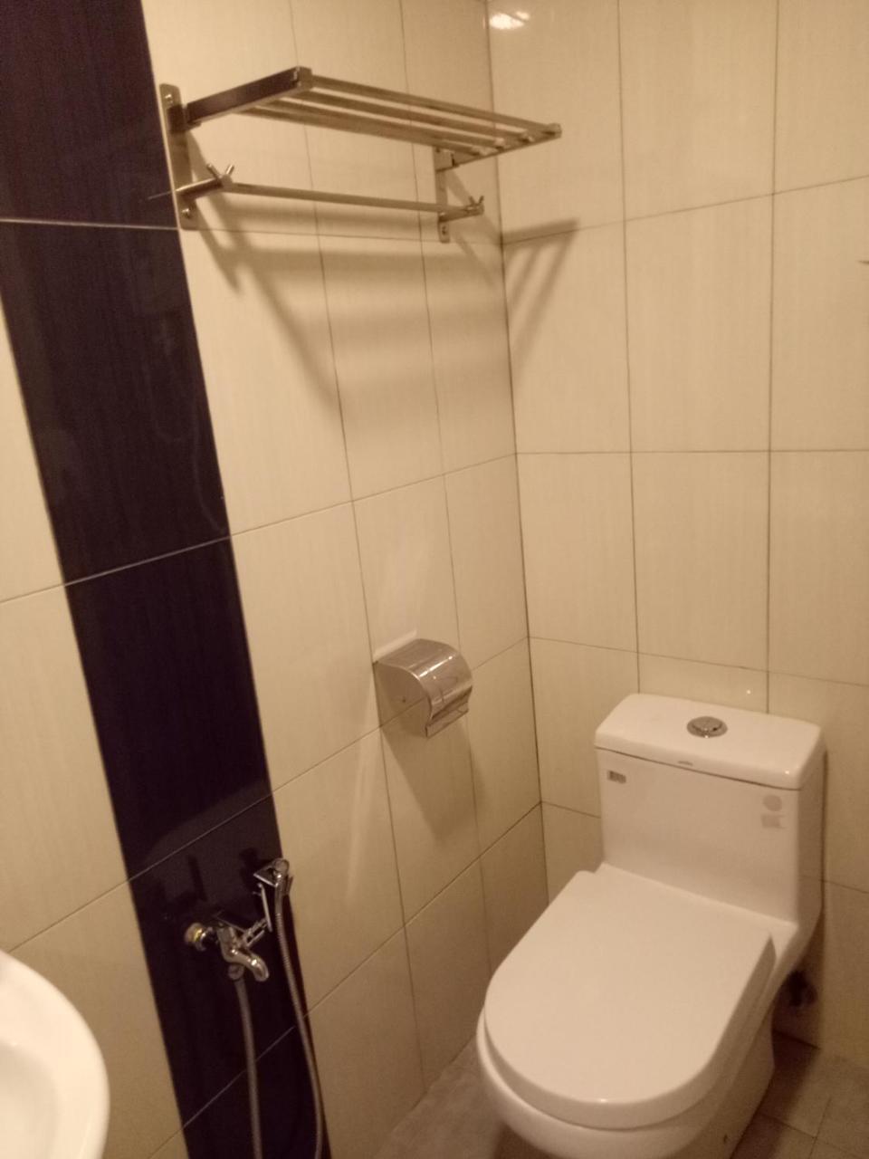 Hotel Sri Bernam Sabak Bernam Esterno foto