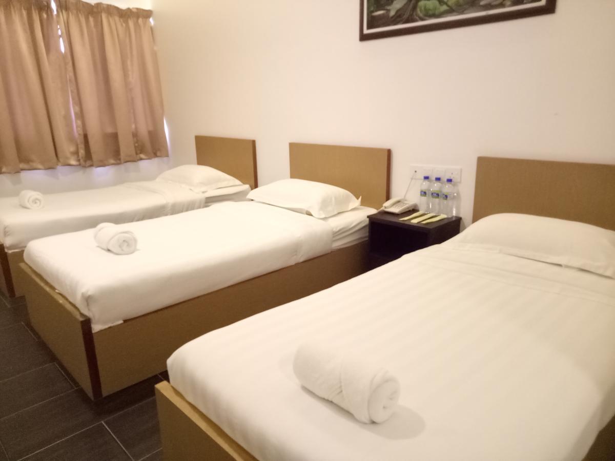 Hotel Sri Bernam Sabak Bernam Esterno foto