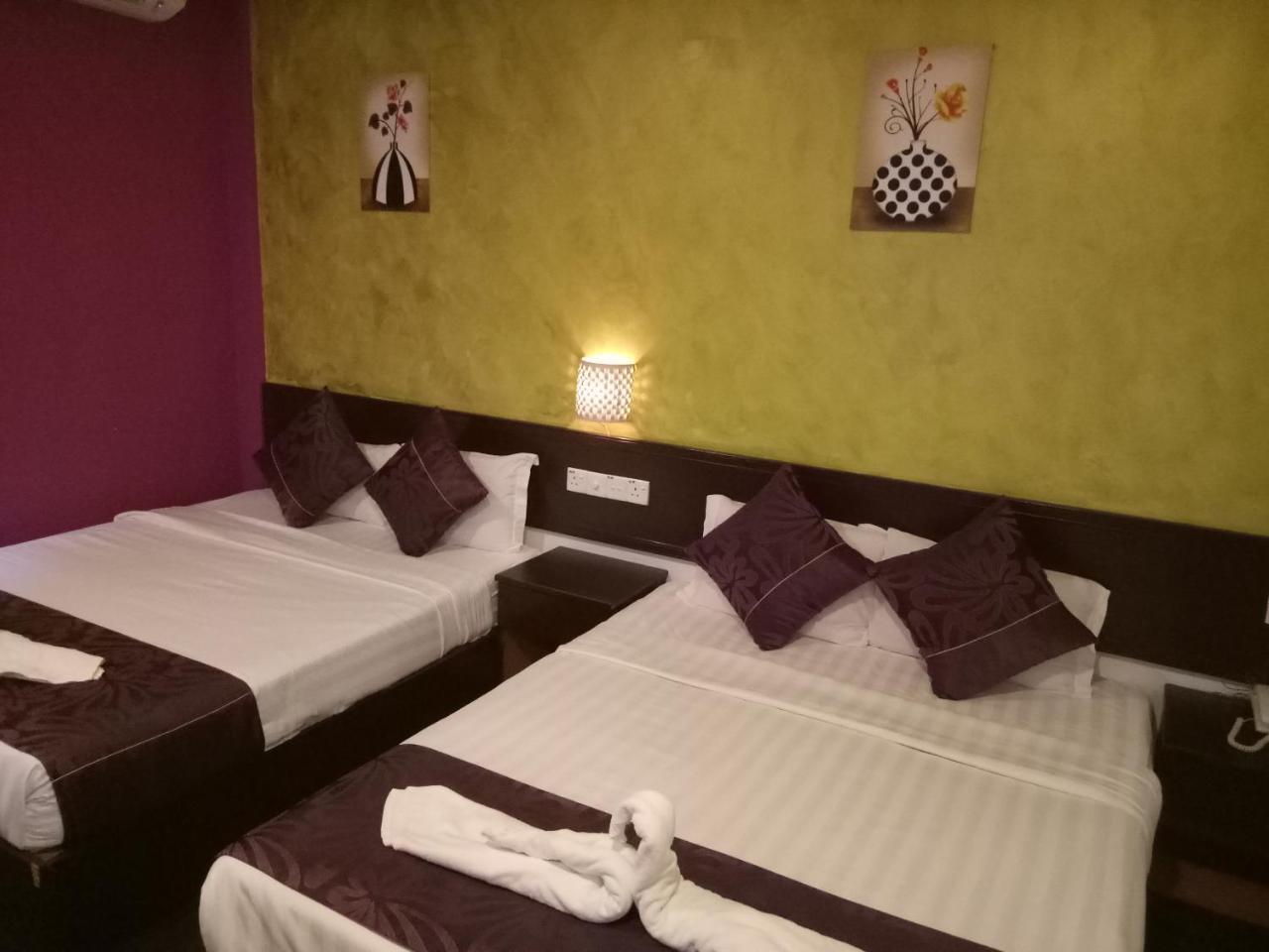 Hotel Sri Bernam Sabak Bernam Esterno foto